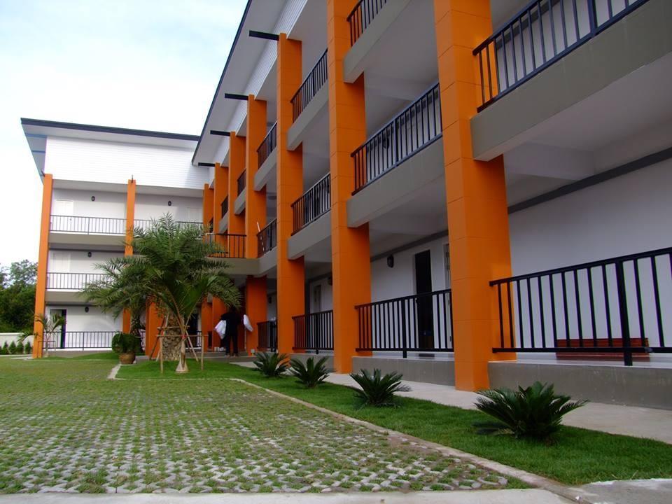 Hotel Granny House à Nakhon Ratchasima Extérieur photo
